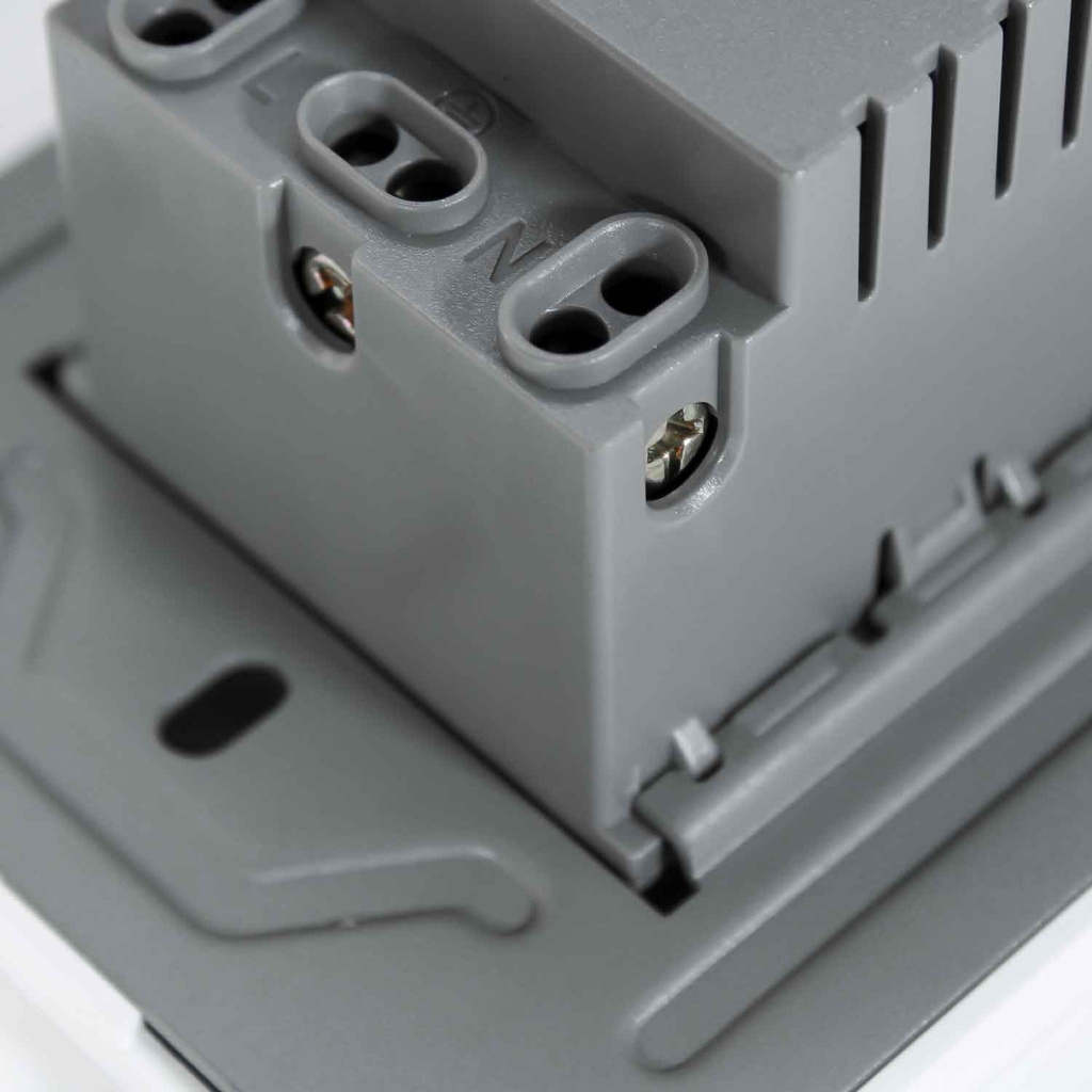 Gemini Toma Doble +USB 15A125V  
