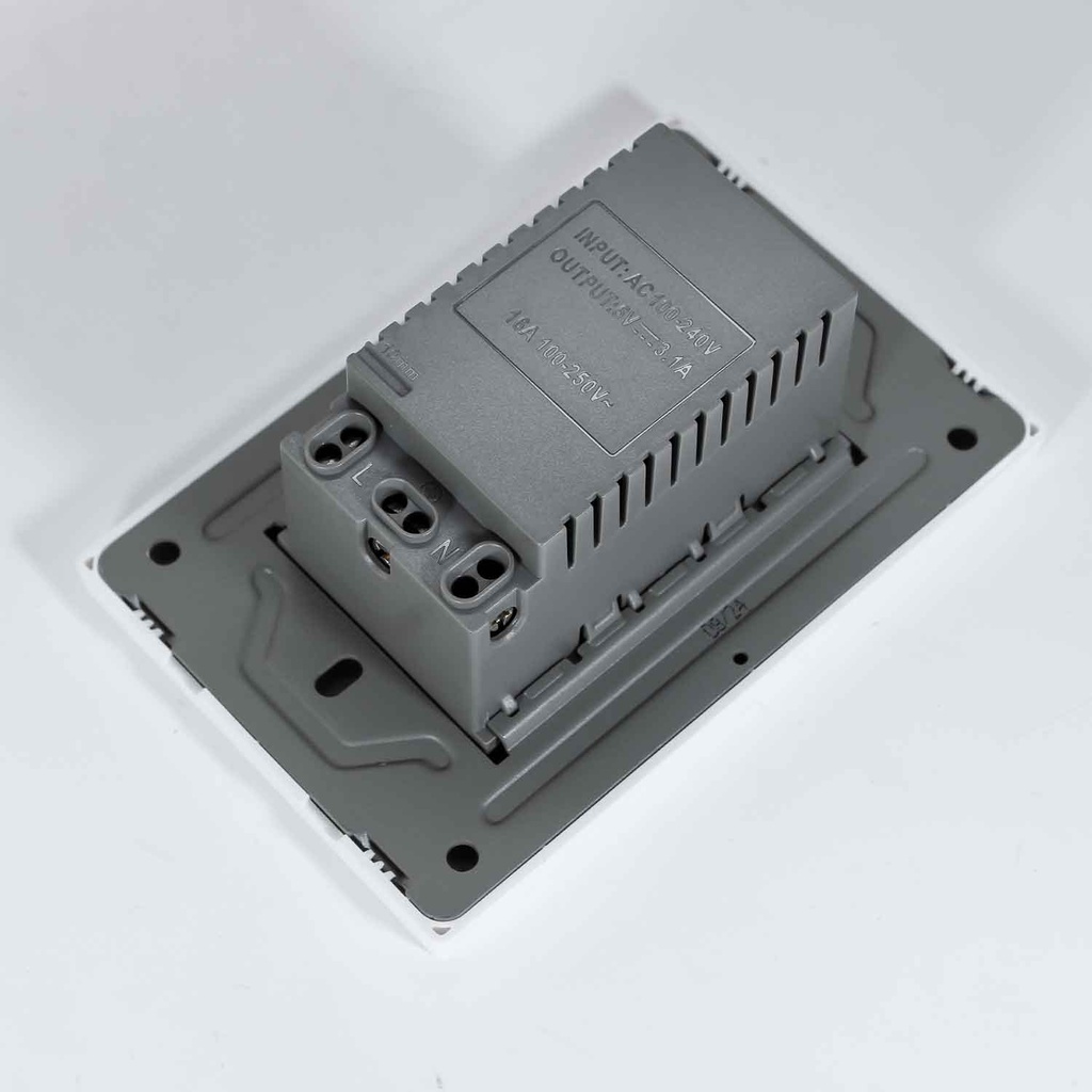 Gemini Toma Doble +USB 15A125V  